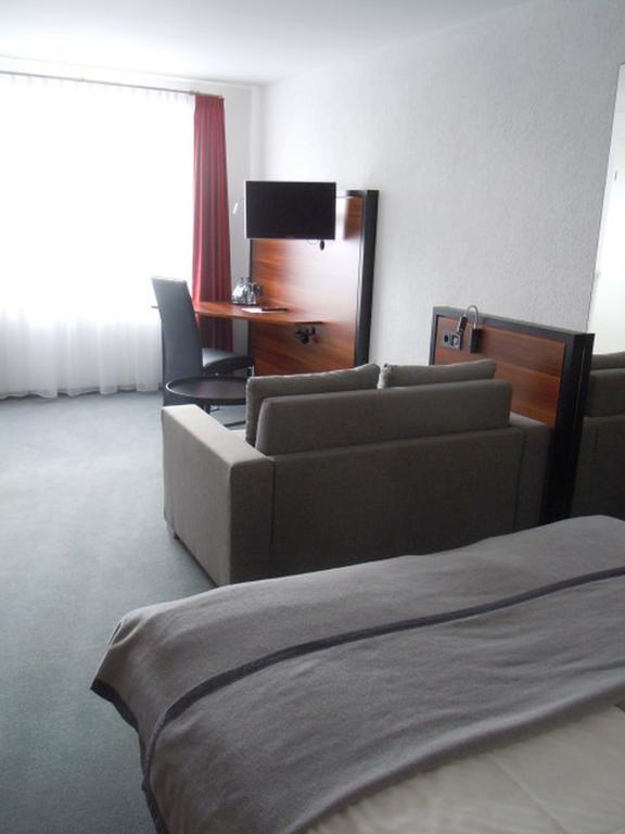 Allgäuhotel Memmingen Nord Zimmer foto