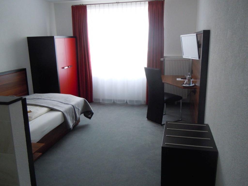 Allgäuhotel Memmingen Nord Zimmer foto